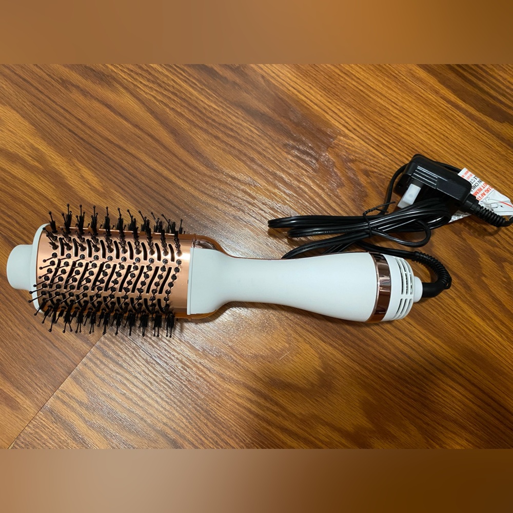 NWOT Hot air brush